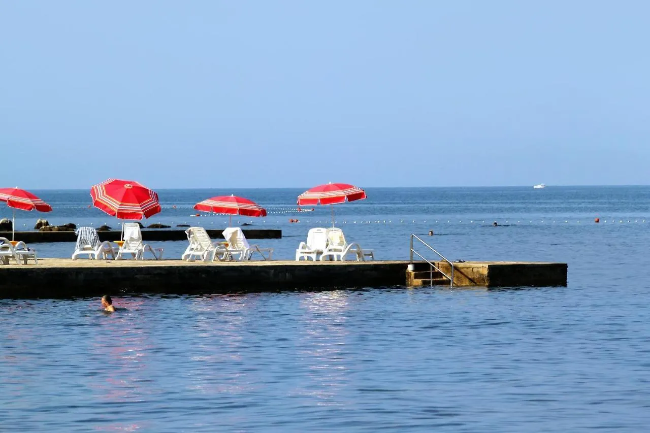 Apartments With A Parking Space Umag - 7063