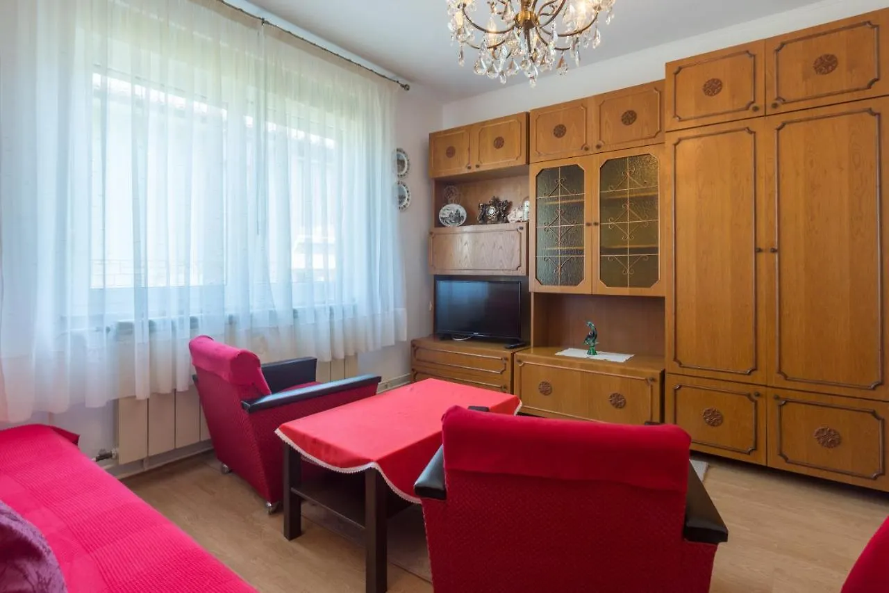 Apartments With A Parking Space Umag - 7063