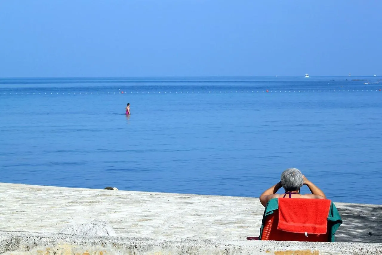 Apartments With A Parking Space Umag - 7063