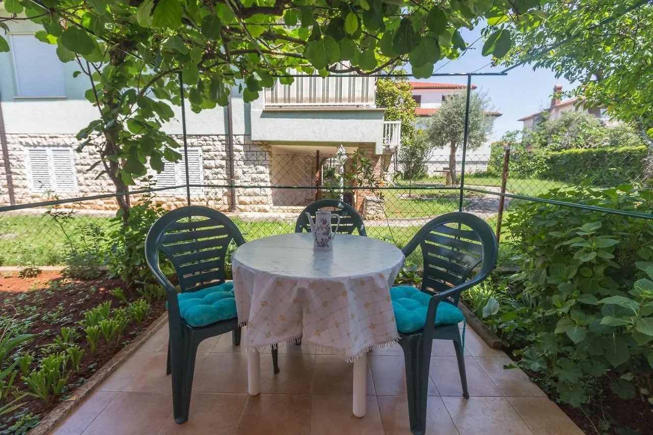 Apartments With A Parking Space Umag - 7063