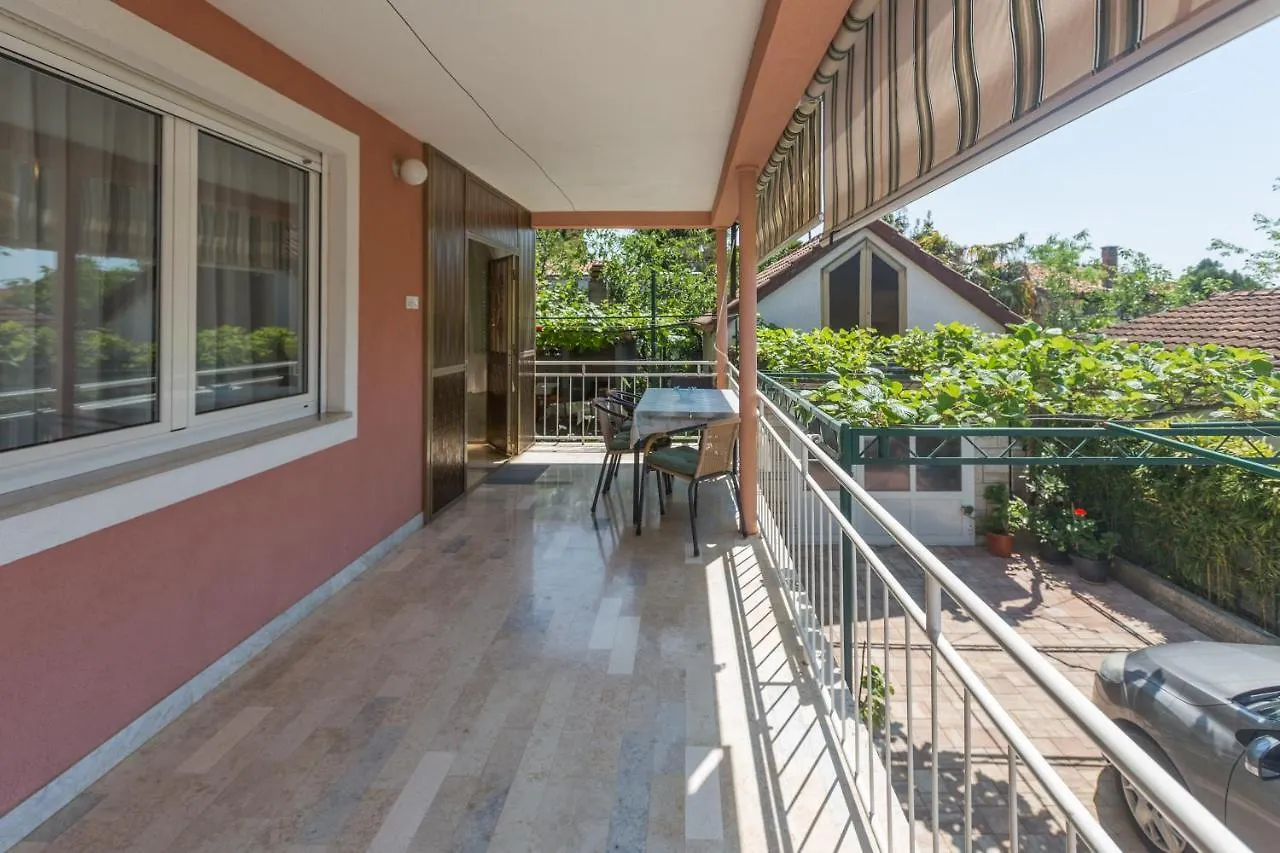 Apartments With A Parking Space Umag - 7063